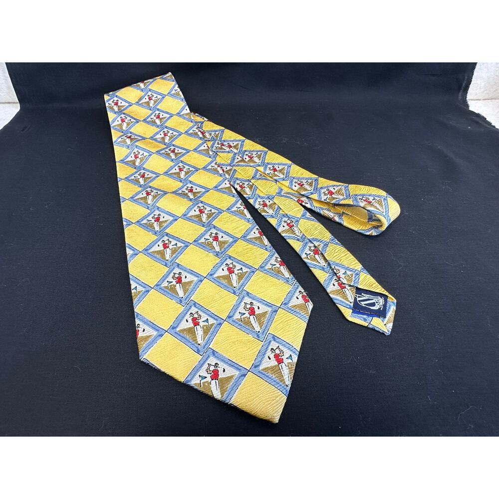 Nautica Yellow Argyle Swinging Golfer Preppy 100% Silk Tie